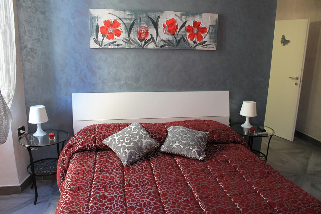 Hôtel A Due Passi Dal Porto à Civitavecchia Extérieur photo